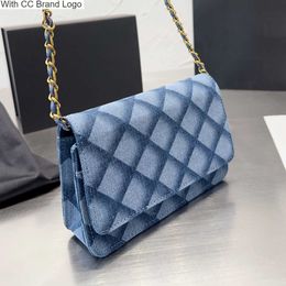 CC Brand Cross Body Womens Bleu Denim Woc Woc Sacs matelasses décolorés Pourses de créateurs Pourse French Femmes Luxues Hands Sacs Multi Pochette Mini Crossbody Car