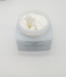 CC Creams Code 6301 Hydra Beauty Ch Creme Hydrataion Bescherming Eclat Hydratatie Radiance Poids Net 50G 17Oz1510818