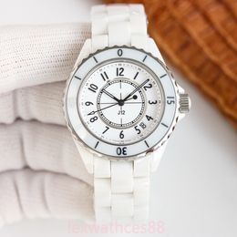 CC Dames Luxe Automatisch Moissanite Designer Horloge Klassiek Zakelijk Casual Montre de Luxe diamanten dameshorloge groot dun Maat 38 mm 33 mm Mechanisch horloge