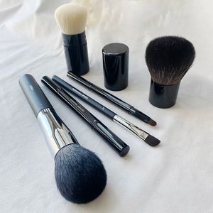 CC Maquillage Pinceaux Ensemble 6-Pcs Petit Pinceau Rétractable Kabuki Poudre Crème Ombre À Paupières Fard À Paupières À Double Pointe Pinceau À Lèvres Cosmétiques Outils De Beauté