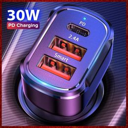 PD 30W Charger de voiture USB 3 ports USB Type C Fonde rapide pour l'iPhone 12 Xiaomi Huawei Samsung Téléphone Adaptateur de charge de voiture dans la voiture Automotive Electronics Ship