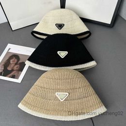 CD Inversé TB H V G Ball Caps Designer Femmes FF Triangle BB Coloré Glace Soie Seau Chapeau Paille Tricoté Pêcheur Été Parasol Crème Solaire Dôme