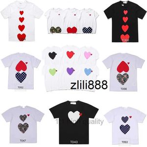 cdgs Play Designer Mens t Shirt Japonais Red Love Womens Commes Étiquette complète Tshirt Polo Des Badge Garcons Coton Broderie CVGG WWGD