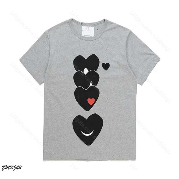 CDGS Play Mens T-shirt Men Designer Tshirts Camouflage Love Vêtements Détend Graphic Tee Heart derrière lettre sur la poitrine Hip Hop Fun Print Shirts Tshirt Brepwant 114