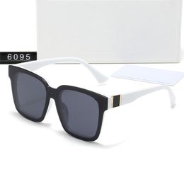 CE-zonnebril voor dames Retro snoepkleurige lens Kleine rechthoek Designer-zonnebril UV400-bescherming Zonnebrillen Brillen Zomertinten Stranddecoratie Adumbral