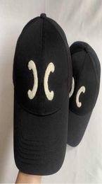 CEE Designer Ball Caps brodered Men039s and Women039s Casual super élégant Vintage Suncreen Cap de baseball noir Bleu foncé 9764326