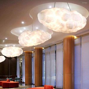 Plafonnier décoratif en forme de nuage LED Lampe suspendue Haute luminosité Léger Économie d'énergie