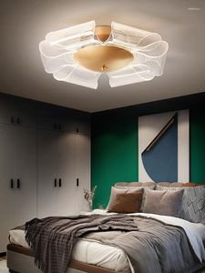 Plafonniers 2023 lustre à LED moderne minimaliste conception acrylique doré gold de chambre à coucher léger
