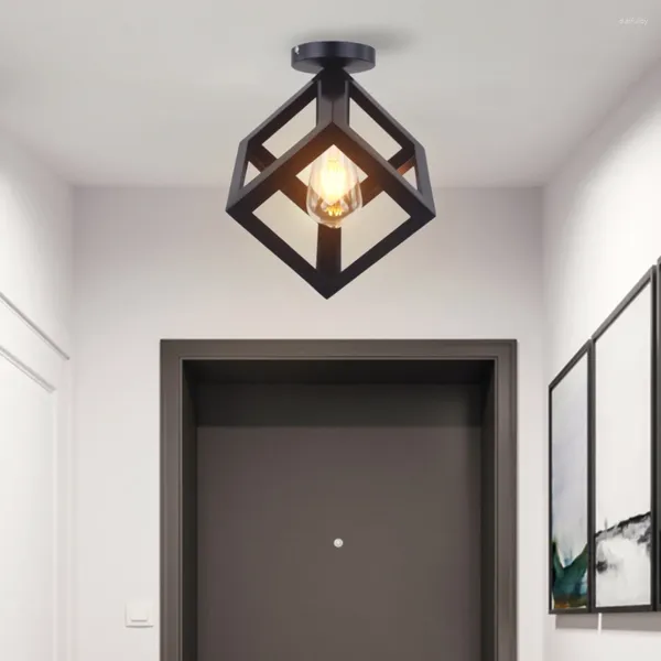 Loues de plafond Light Black industriel Vintage Farmhouse Chandelier Semi Flush Flush Mount pour l'îlot de cuisine couloir de chambre à coucher