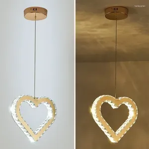 Luces de techo Lámparas de cristal LED Lámpara colgante en forma de corazón Accesorio de iluminación Colgante moderno para comedor Sala de estar Dormitorio Café