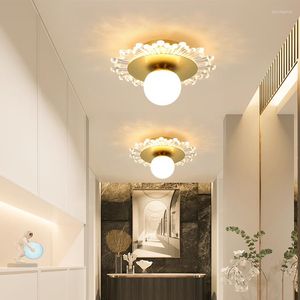 Luces de techo LED Luces de balcón simples y modernas Luces nórdicas creativas para guardarropa Pasillo Linternas Entrada dorada