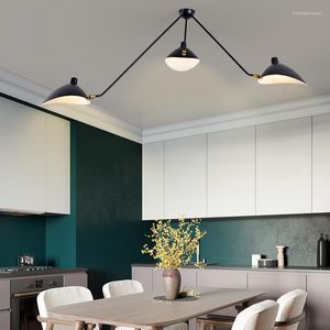 Luces de techo Lustre Nordic Post-moderno Lámpara de brazo oscilante Diseñador creativo Restaurante Cocina Sala de estar Decoración Industrial Metal