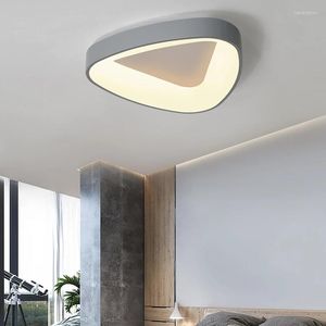 Plafondlampen moderne warme slaapkamer lamp Noordelijke vierkant/driehoekige woonkamer verlichting armatuur creatieve led