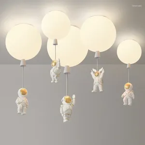 Plafondverlichting Nordic Cartoon Astronaut Kinderkamer Decor Led-lampen Creatieve Acryl Ballon Hal Cafe Bar Hanglamp