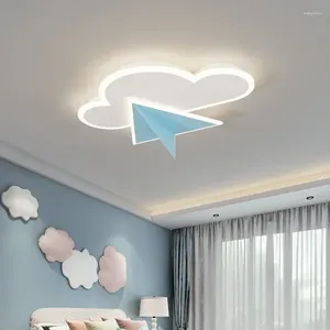 Plafonniers Nordic LED Light Cloud Papier Avion Chambre d'enfants Chambre Décoration Decoracion Habitacion Infantil Home-électroménager 2024