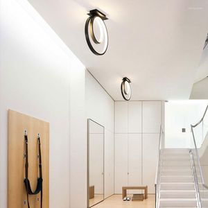 Plafonniers Nordic Moderne LED Lumière Couloir Lampe Maison Simple Design Allée Balcon Lustre Noir Luminaire Luminaire Décoration Intérieure
