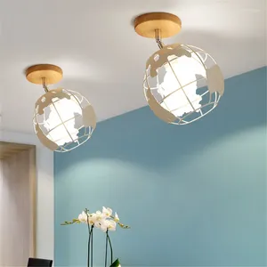Plafonniers nordiques modernes simples LED abat-jour en fer couvertures et abat-jour Triangle lampes en métal salon lumière