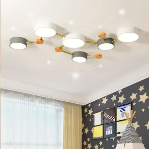 Louleurs de plafond Nordic Wood Chandelier Light AC 220V LED Salon LEMPOR POUR CHAMBRE ENFANT BÉBÉ ENFANT DÉCORATIF DÉCORATIF