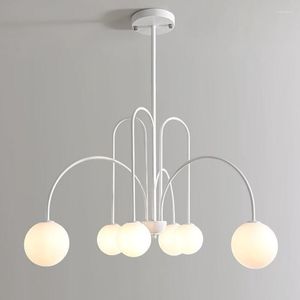 Plafonniers Lampe d'intérieur simple Lampes de luxe dorées Ampoule LED Salon Chambre Lustre Éclairage