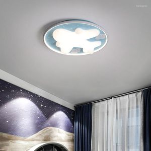 Plafondlampen eenvoudige LED -lampen voor woonslaapkamerstudie kinderkamer vliegtuig kroonluchter moderne woning indoor decor verlichting armaturen