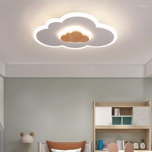 Luces de techo Habitación para niños blanca Lámpara LED Dibujos animados de madera Dormitorio de moda Simple Moderno Niño Niña Princesa Nube