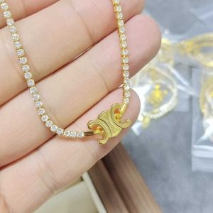 Cel Triumphal Arch Pendant Crystal Necklace Minimalistische sleutelbeenketen Volledige diamant Super sprankelend minimalistische veelzijdige Gold Ladies