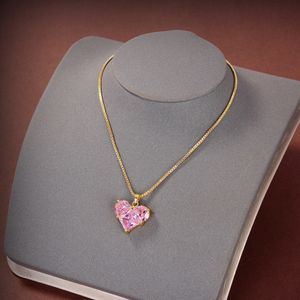 CEL1NE TRIOMPH ketting Nieuw in luxe fijne sieraden ketting voor dames hanger k Gouden Hart Designer Damesmode