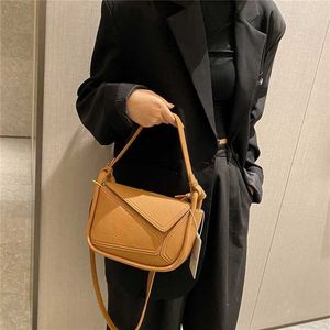Célébrité petit sac à main carré tendance coréenne décontracté portable une épaule sous les bras sac à bandoulière 80% de réduction sur les sorties slae