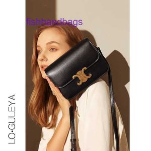 Tienda en línea de bolsos de moda de diseñador clásico de Celins La mejor tienda de bolsos de mano al por mayor originales Tofu Black Gold Small Square con logotipo real