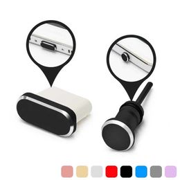 Téléphone cellulaire Anti-Dust Gadgets Type C Micro USB Dust Plug 3,5 mm Aux Jack Interface Anti Mobile Retrie Carte Pin de carte pour Samsung Huawei iPhone 6 Y240423