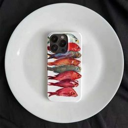 Caisses de téléphone portable créatives drôles de plusieurs couleurs de poisson de téléphone pour iPhone 15 14 13 Pro Max 11 12 mini xr xs 7 8 Plus couverture personnelle de cas de choc J240509 J240509