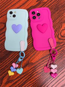 Mobiele telefoonhoesjes gesneden Koreaanse snoepkleur 3D liefdeshart hanger Frosted luchtkussenhoes geschikt voor iPhone 15 14 12 11 Pro Max X XS XR Kawaii zachte cover 231026