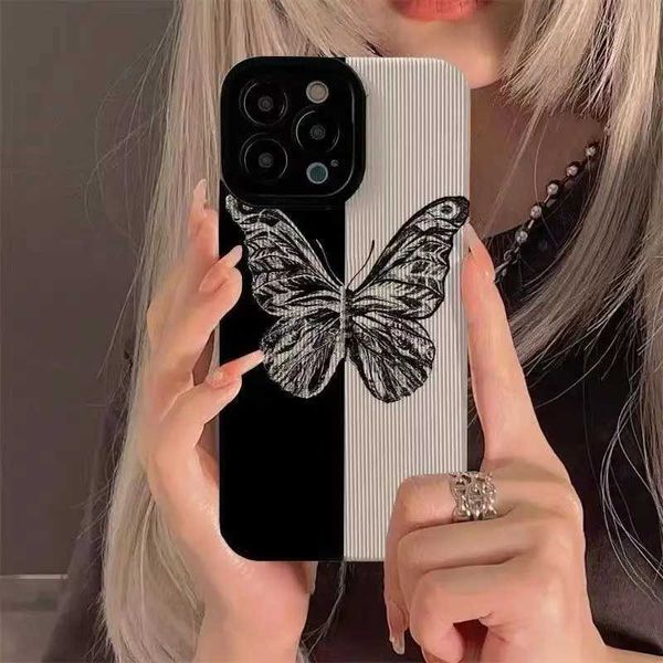 Casos de teléfonos celulares Case de teléfono de color oscuro para iPhone 14 13 Pro Max 11 12 Pro 7 8 Plus X XS MAX XR Blakproof Butterfly Corea Case de estilo Back Cover H240326