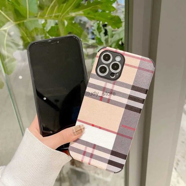 Casos de teléfonos celulares Case de diseñador para iPhone 14 Pro Max 13 12 11 Sets Fashion Luxury Luxury Shock Protido Estilo simple B CHECK 2 2312151PE Q240408