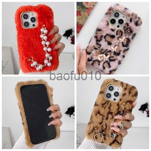 Étuis de téléphone portable Diamond Pearl Phone Cases pour iPhone 15 14 Pro Max 13 12 11 XR XS X 8 7 Plus Soft TPU Fashion Fluffy Fourrure Léopard Véritable Lapin Cheveux Coeur Papillon Poignet Ch