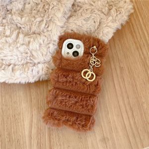 Étuis de téléphone portable Fluffy Designer Phone Case Pendentifs Femmes pour iPhone 15 14 Promax 13 Pro 12 Phonecase Cachemire Couverture Mode iPhone Cases 9VMU