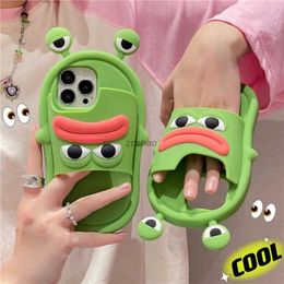 Étuis de téléphone portable Fun Big Mouth Frog Shoes Étui de protection 3D adapté à l'iPhone 15 13 12 14 Pro Max 11 Pantoufles simulées Étui de téléphone en silicone L240105