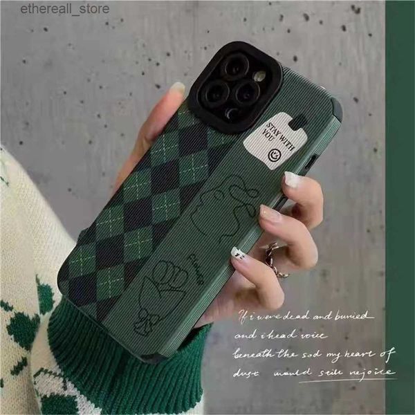 Cajas de teléfonos celulares Ins Vintage Dark Green Diamond Case 14 iPhone 13 12 11 Todo incluido Teléfono móvil Soft Shell Q231021