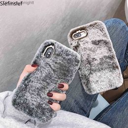 Cajas del teléfono celular Lady Case para iPhone XS Max XR X 11 Pro Gift TPU Case Furry Fluffy Warm Cover para iPhone 6 6S 7 8 Plus Soft Phone Case Z230728