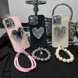 Étuis de téléphone portable Luxe 3D Love Heart Ring Holder Stand Mirror Soft Phone Case pour iPhone 15 14 13 12 11 ProMa XXR XS X 7 8 Couverture avec dragonne H240326