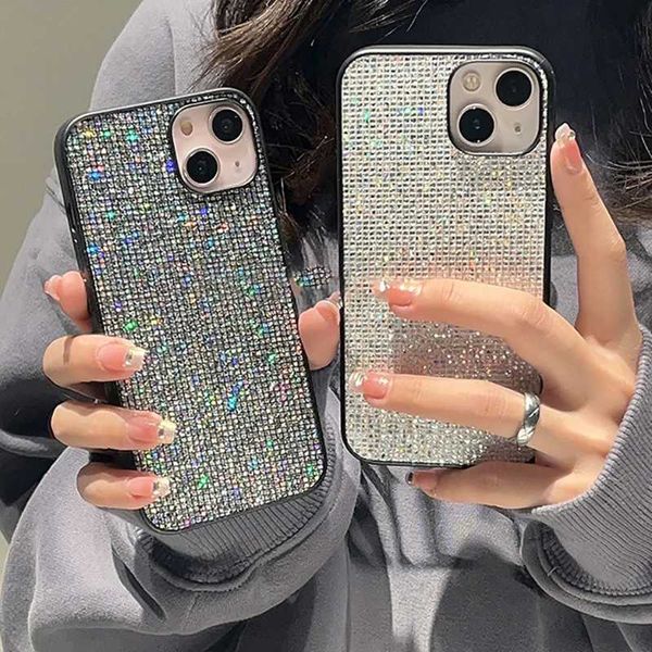 Caisses de téléphone portable Marque de luxe Case de téléphone soft Sequin Shiny adapté à l'iPhone 15 14 11 13 Pro 7 8 plus x xr max se mini couverture arrière capa J240426