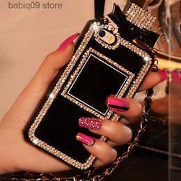 Mobiele Telefoon Gevallen Luxe Diamant Kristal Parel Parfum Fles Vormige Ketting Vrouwen Telefoon Case voor iPhone 11 12 13 14 pro max XS XR 7 8 Plus Cover T230419