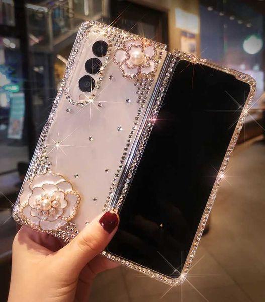 Caisses de téléphone portable Luxury Diamond Pearl Camellia Téléphone Couverture pour Samsung Galaxy Z Fold 5 4 3 2 Bling Rignestone Flower Transparent Hard PC Case D240424