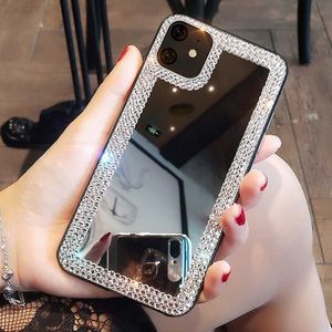 Étuis de téléphone portable Étui de téléphone de miroir de maquillage de diamant de paillettes de luxe pour iPhone 14 13 12 11 Pro Max X XR XS 7 8 Plus SE2020 Bling strass couverture L230731