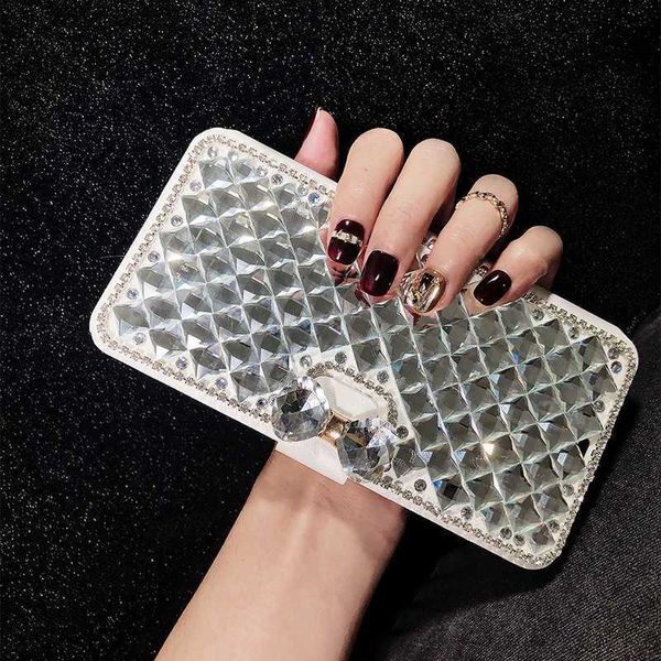 Fundas para teléfonos móviles Funda de teléfono con diamantes de imitación y purpurina de lujo para Samsung S23 S22 S21 S20 S10 S9 Plus + Ultra Fe Note 9 10 20 Funda de cuero con tapa L230731