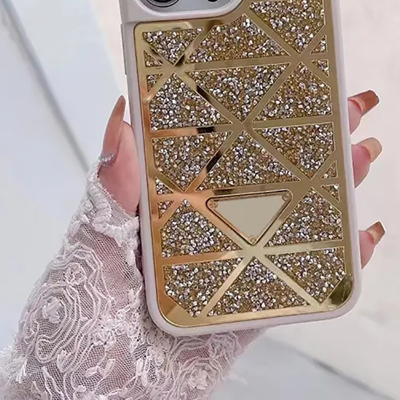 Étuis de téléphone portable Étuis de téléphone portable de concepteur de paillettes roses pour iPhone 15 14 13 12 Pro Max Luxe Sparkling Full Body Triangle Phone Covers Diamond Phonecase 3ALB