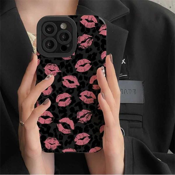 Cas de téléphone portable Sexy Pink Lip Kiss Leopard Imprimer Téléphone pour téléphone 15 14 13 12 11 Pro Max 7 8 Plus XS XS COUVERTURE DE LEOPARD SOX SILICONE SILICONE