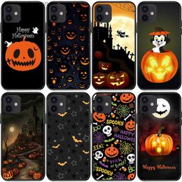 Étuis de téléphone portable Convient pour iPhone 14 cas de téléphone Halloween citrouille lanterne carnaval réveillon de Noël passionnant dessin animé couple cas de téléphone mains Q230915