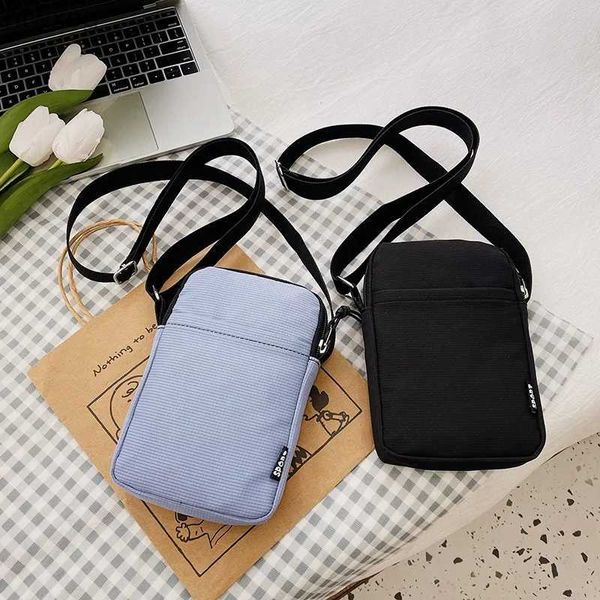 Bolsas para teléfonos celulares Bolso para teléfono móvil de moda Bolso de mensajero para mujer Mini bolso cruzado pequeño para todo fósforo Monedero con cuello colgante Bolso vertical YQ240131