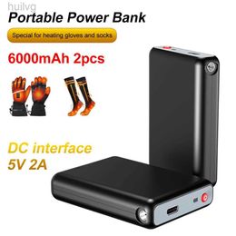 Banks de energía celular NUEVO 2PCS 6000MAH Power Bank 5V/2A DC Salida Mini cargador portátil Batería externa Packing para guantes de calefacción Calcetines Arriba 2443